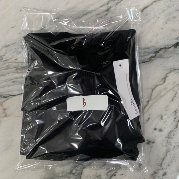 Boutique Bevelo Off Shoulder Black Top Blouse Medium Bardot Julie Billiart Tyche - Picture 13 of 13